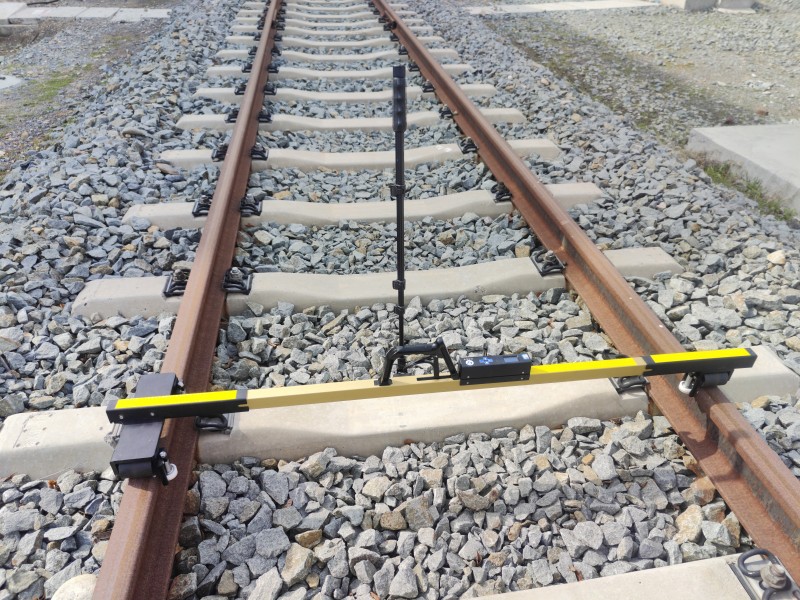 Portable Digital Rolling Track GaugeWuhan Linkage Track Equipment Co,Ltd