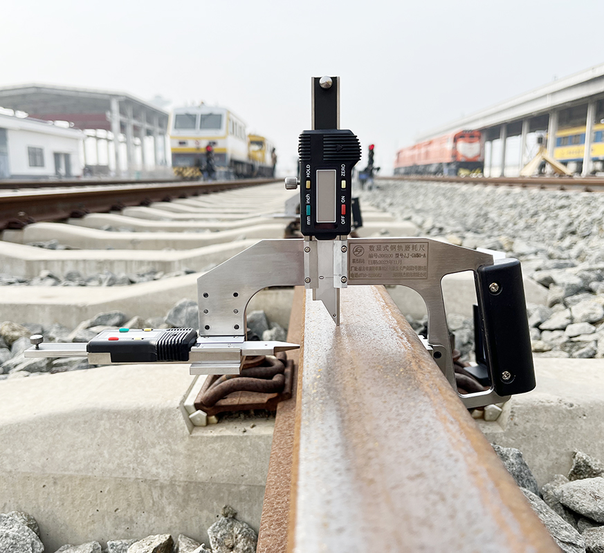 Rail Cant Measuring Device